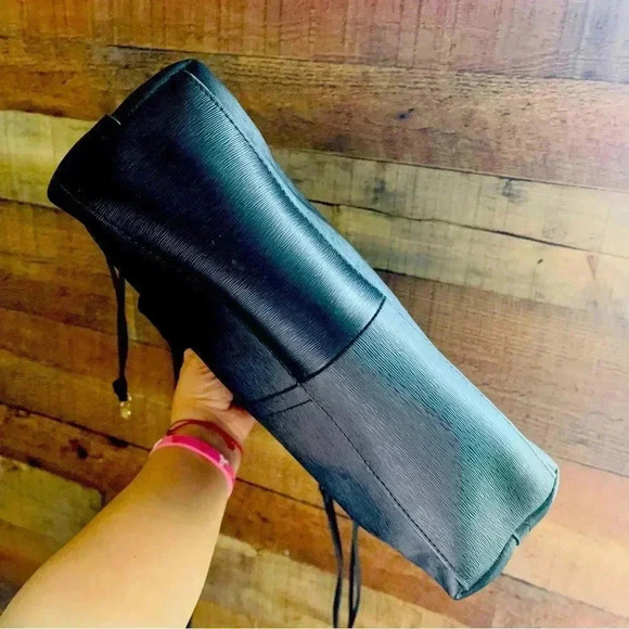 NWOT Vince Camuto Asti Saffiano Leather Satchel/Crossbody With Removable Strap - Picture 8 of 12